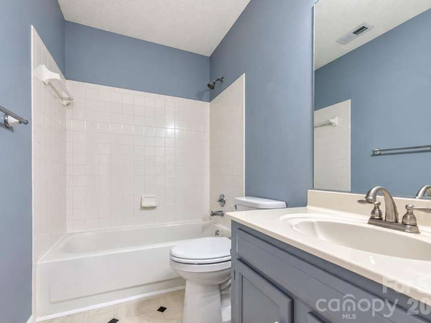 1089 Weddington Woods Street, Concord, NC 28027.  MLS# CAR4433000, YatesRealty ID 55757. 