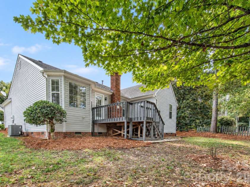 1089 Weddington Woods Street, Concord, NC 28027.  MLS# CAR4433000, YatesRealty ID 55757. 