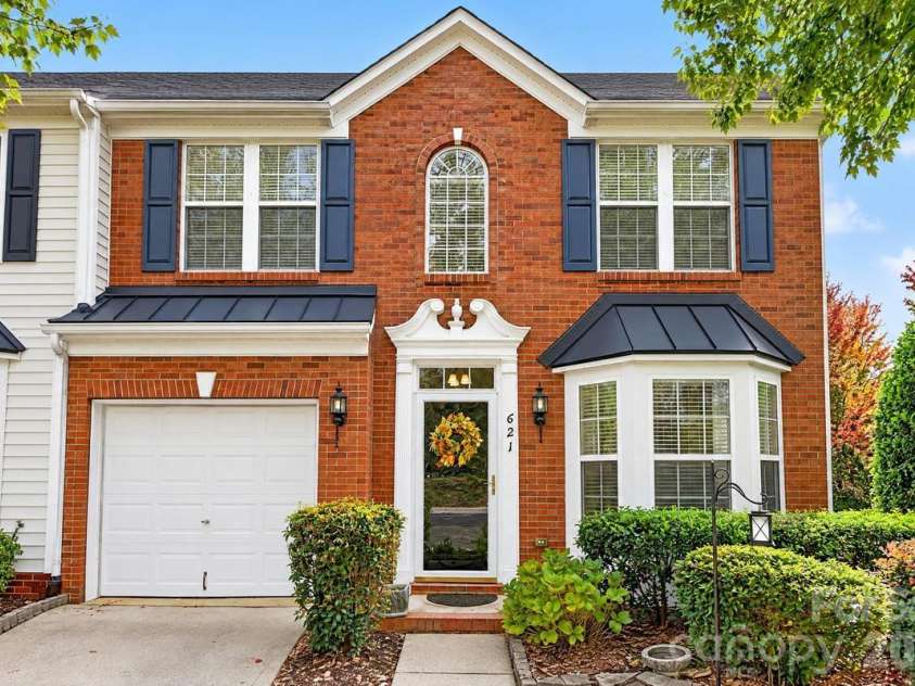 621 Colbert Way, Fort Mill, SC 29715.  MLS# CAR4418341, YatesRealty ID 55758. 
