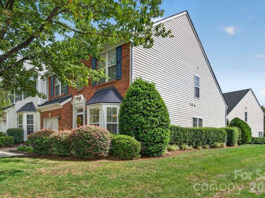 621 Colbert Way, Fort Mill, SC 29715.  MLS# CAR4418341, YatesRealty ID 55758. 