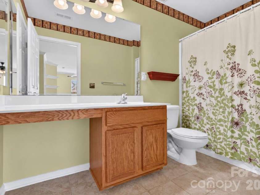 621 Colbert Way, Fort Mill, SC 29715.  MLS# CAR4418341, YatesRealty ID 55758. 