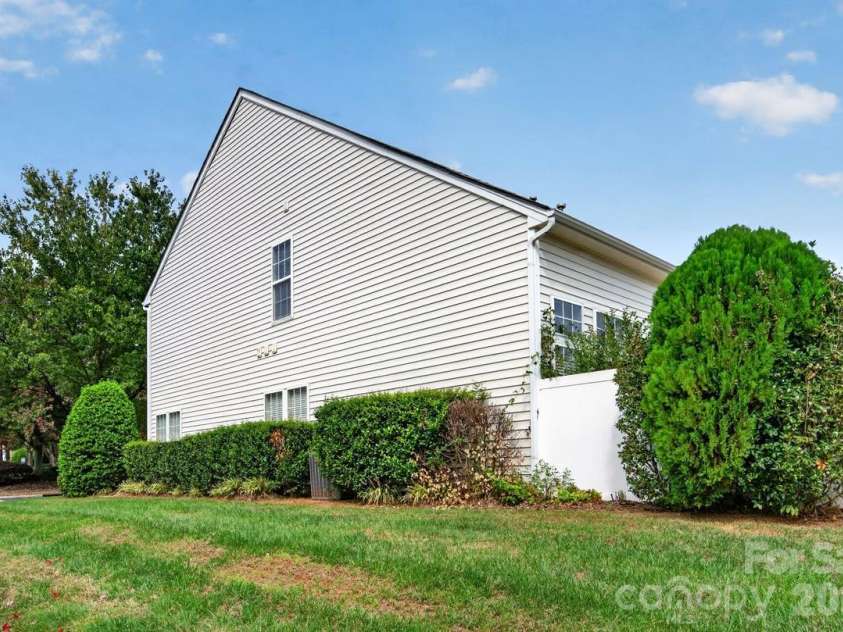 621 Colbert Way, Fort Mill, SC 29715.  MLS# CAR4418341, YatesRealty ID 55758. 