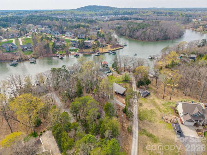 5549 Beaverdam Creek Road, Clover, SC 29710.  MLS# CAR4360304, YatesRealty ID 5576. 