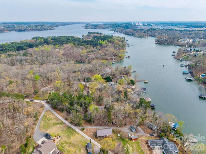 5549 Beaverdam Creek Road, Clover, SC 29710.  MLS# CAR4360304, YatesRealty ID 5576. 