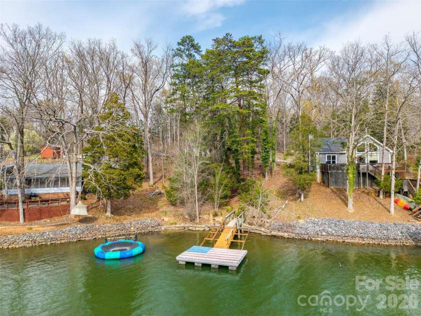 5549 Beaverdam Creek Road, Clover, SC 29710.  MLS# CAR4360304, YatesRealty ID 5576. 