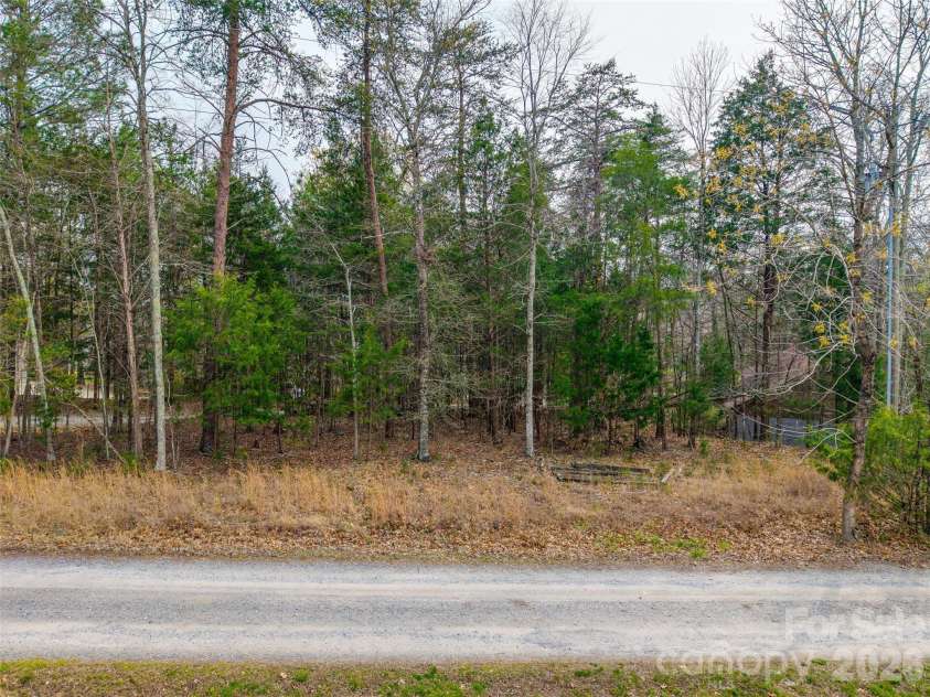 5549 Beaverdam Creek Road, Clover, SC 29710.  MLS# CAR4360304, YatesRealty ID 5576. 