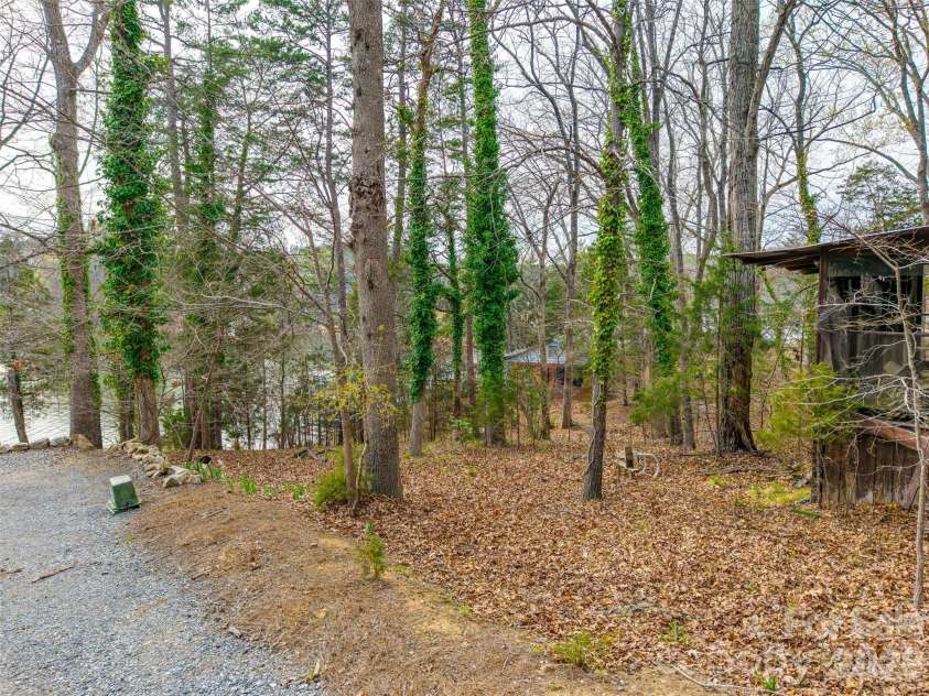 5549 Beaverdam Creek Road, Clover, SC 29710.  MLS# CAR4360304, YatesRealty ID 5576. 