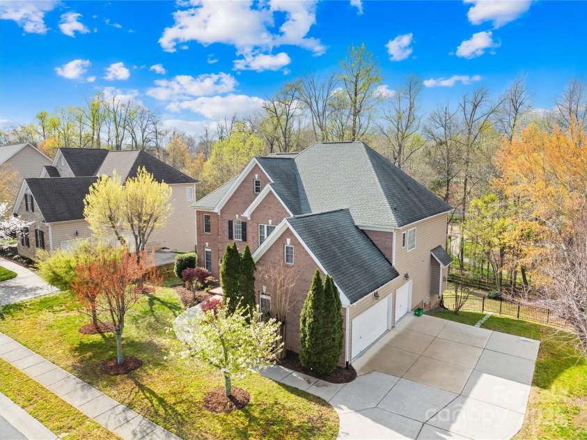 9930 Legolas Lane, Charlotte, NC 28269.  MLS# CAR4231797, YatesRealty ID 5576. 