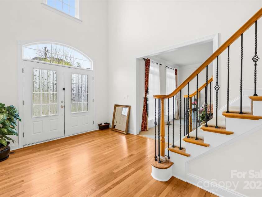 9930 Legolas Lane, Charlotte, NC 28269.  MLS# CAR4231797, YatesRealty ID 5576. 