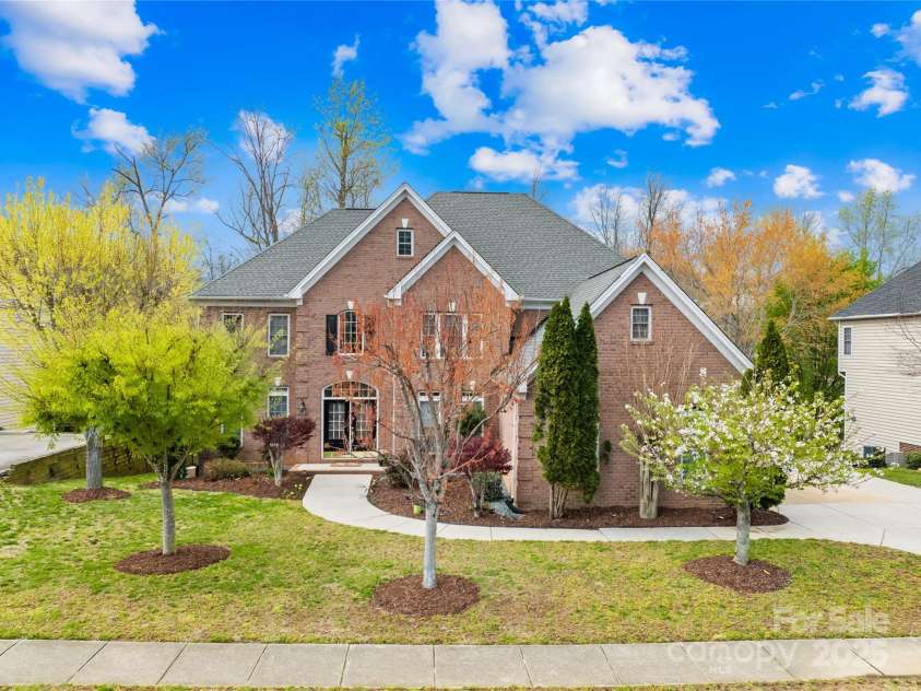 9930 Legolas Lane, Charlotte, NC 28269.  MLS# CAR4231797, YatesRealty ID 5576. 