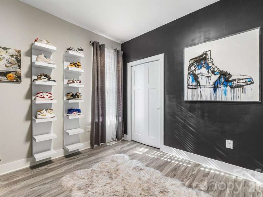 3425 Mable Hubbard Drive, Charlotte, NC 28208.  MLS# CAR4430976, YatesRealty ID 55762. 