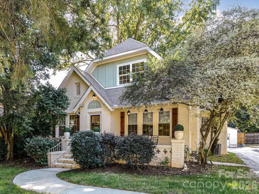 2522 7th Street, Charlotte, NC 28204.  MLS# CAR4432170, YatesRealty ID 55763. 