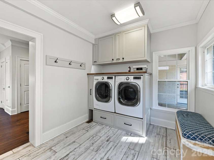 2522 7th Street, Charlotte, NC 28204.  MLS# CAR4432170, YatesRealty ID 55763. 