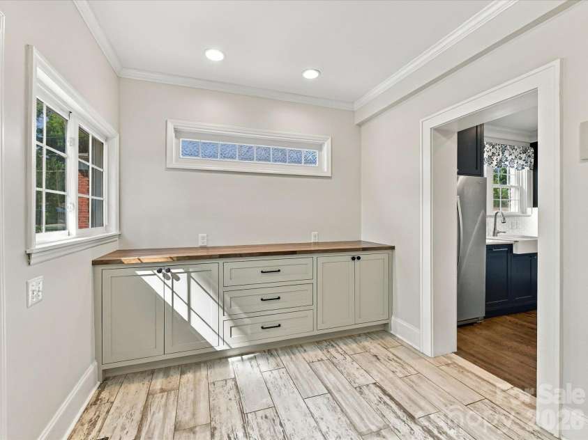 2522 7th Street, Charlotte, NC 28204.  MLS# CAR4432170, YatesRealty ID 55763. 
