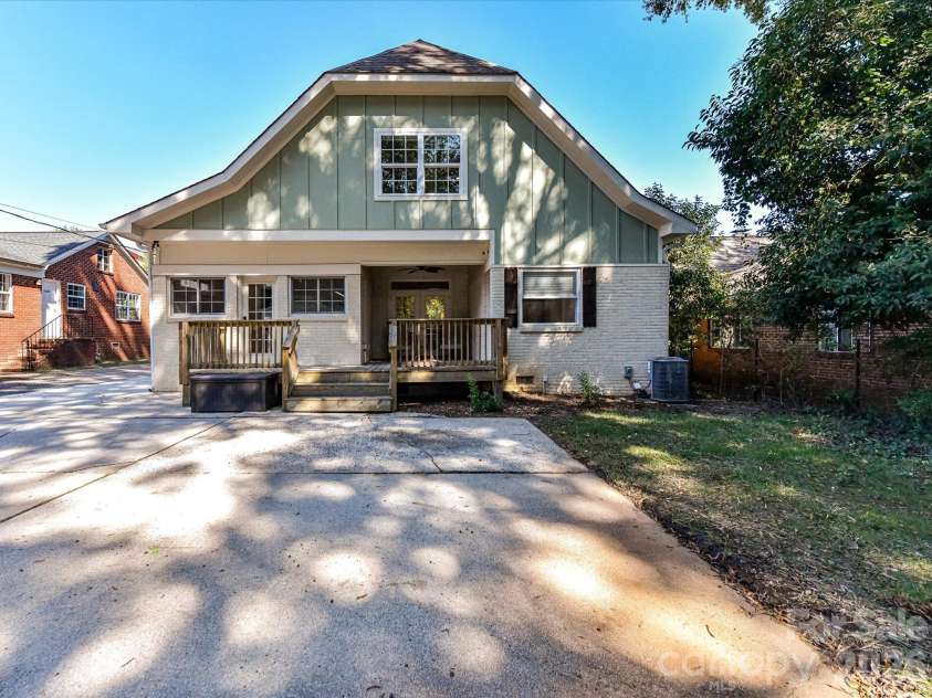 2522 7th Street, Charlotte, NC 28204.  MLS# CAR4432170, YatesRealty ID 55763. 
