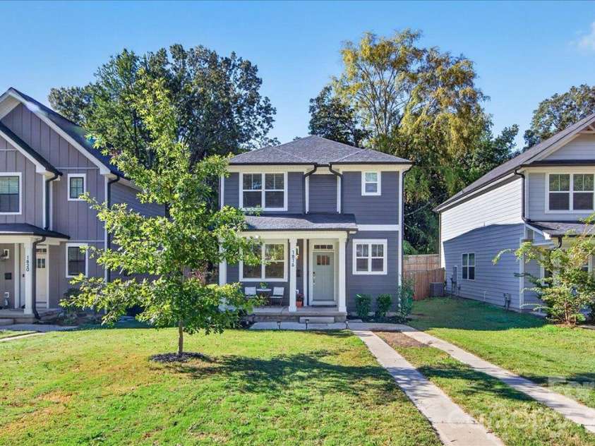 1816 Purser Drive, Charlotte, NC 28215.  MLS# CAR4431336, YatesRealty ID 55766. 