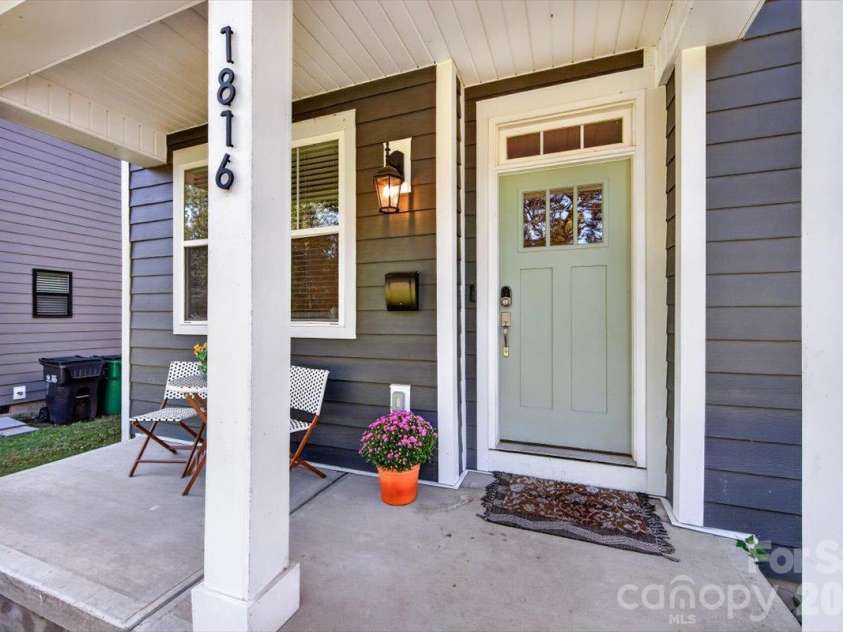1816 Purser Drive, Charlotte, NC 28215.  MLS# CAR4431336, YatesRealty ID 55766. 