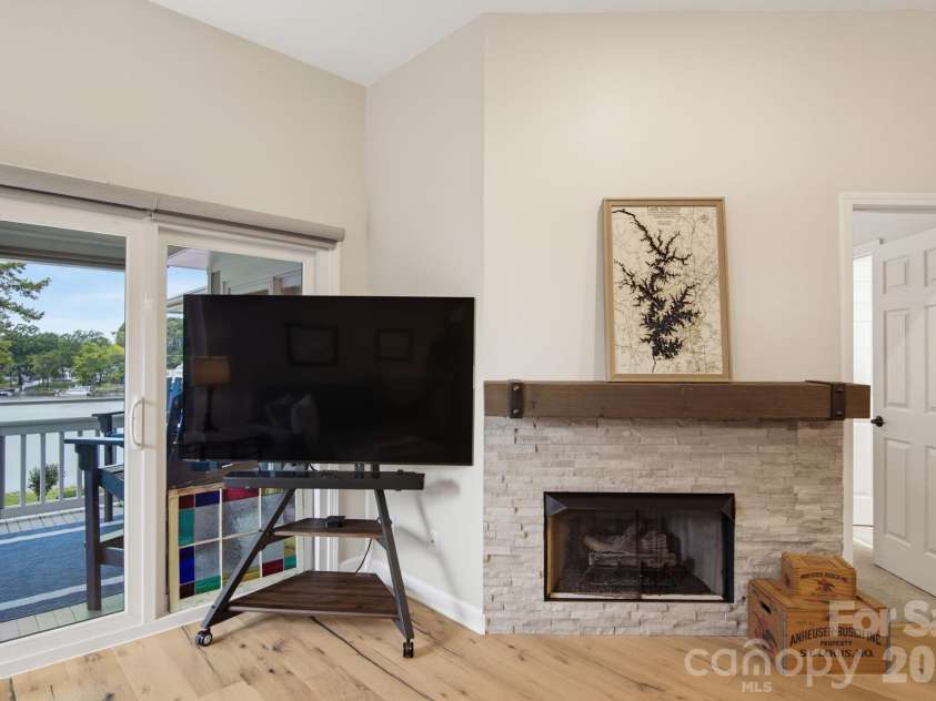 7838 Village Harbor Drive, Cornelius, NC 28031.  MLS# CAR4433097, YatesRealty ID 55767. 