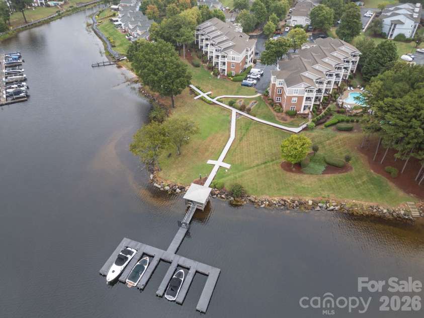7838 Village Harbor Drive, Cornelius, NC 28031.  MLS# CAR4433097, YatesRealty ID 55767. 
