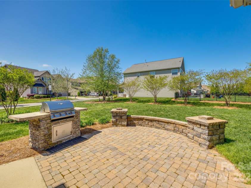 14905 Skyscape Drive, Huntersville, NC 28078.  MLS# CAR4244254, YatesRealty ID 5577. 