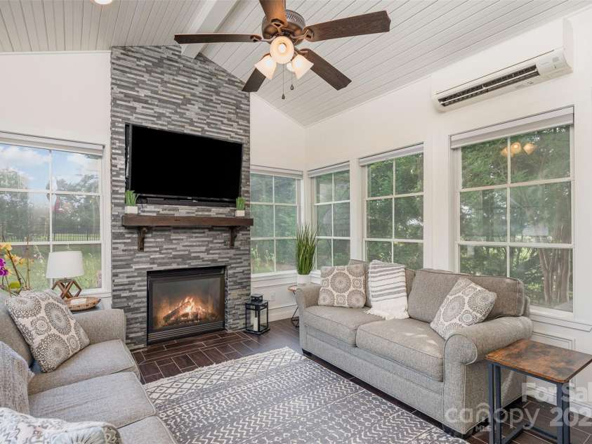 14905 Skyscape Drive, Huntersville, NC 28078.  MLS# CAR4316481, YatesRealty ID 5577. 