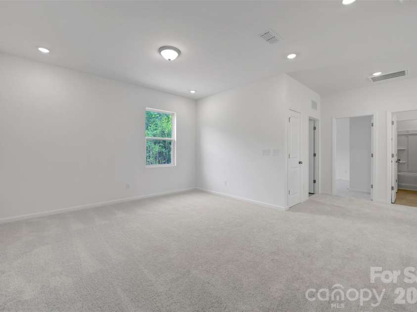 221 Amber Glen Drive, Locust, NC 28097.  MLS# CAR4351654, YatesRealty ID 5577. Loft