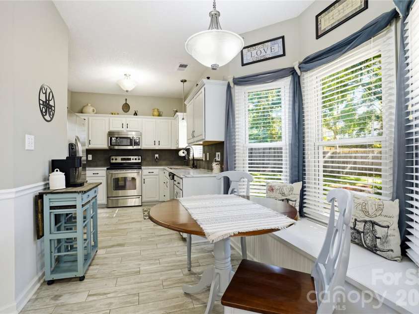 119 Shining Armor Court, Mooresville, NC 28117.  MLS# CAR4432724, YatesRealty ID 55770. Updated kitchen