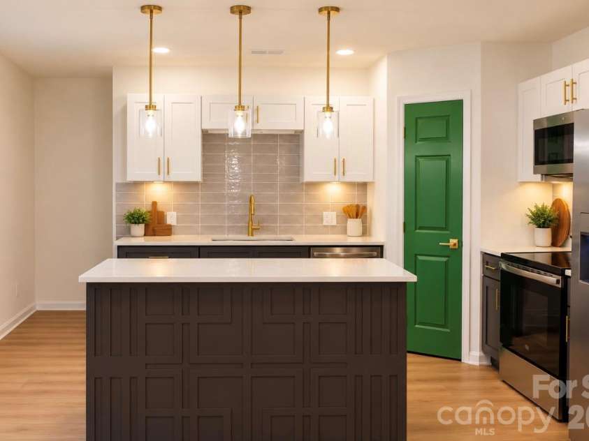 521 Castlewood Circle, Rock Hill, SC 29730.  MLS# CAR4432930, YatesRealty ID 55772. 