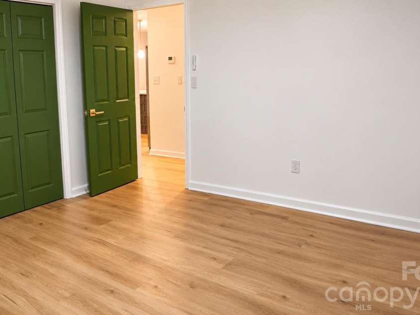 521 Castlewood Circle, Rock Hill, SC 29730.  MLS# CAR4432930, YatesRealty ID 55772. 
