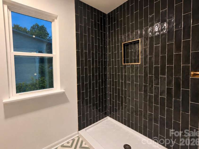 521 Castlewood Circle, Rock Hill, SC 29730.  MLS# CAR4432930, YatesRealty ID 55772. 