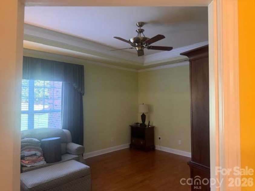 3511 Winter View Court, Charlotte, NC 28269.  MLS# CAR4432422, YatesRealty ID 55773. Main Suite