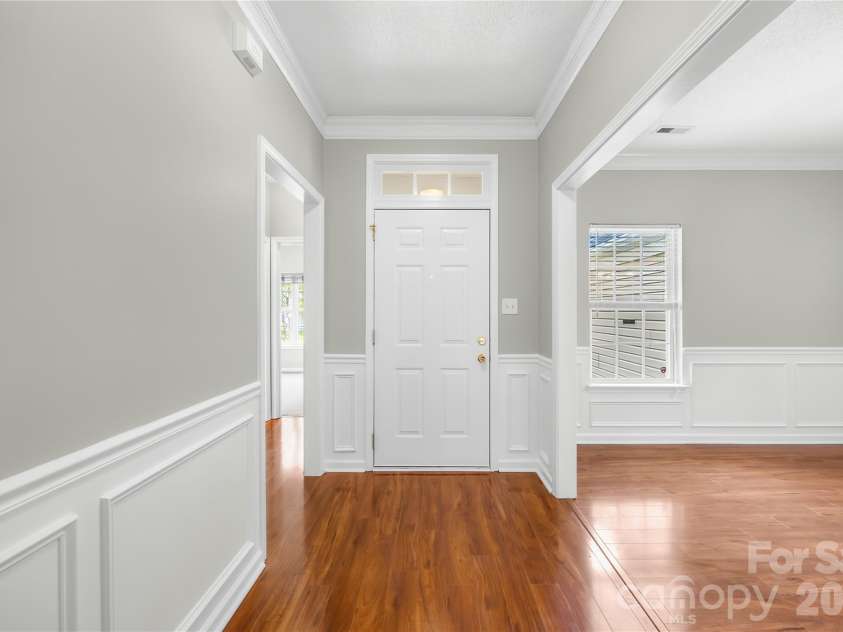 9521 Foggy Meadow Road, Charlotte, NC 28269.  MLS# CAR4432947, YatesRealty ID 55776. 