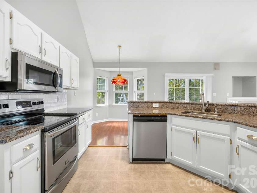 9521 Foggy Meadow Road, Charlotte, NC 28269.  MLS# CAR4432947, YatesRealty ID 55776. 