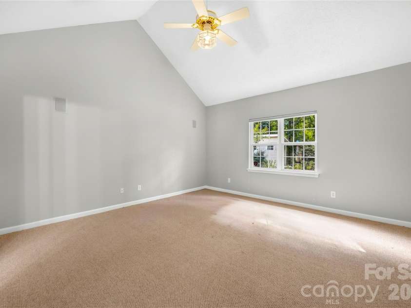 9521 Foggy Meadow Road, Charlotte, NC 28269.  MLS# CAR4432947, YatesRealty ID 55776. 