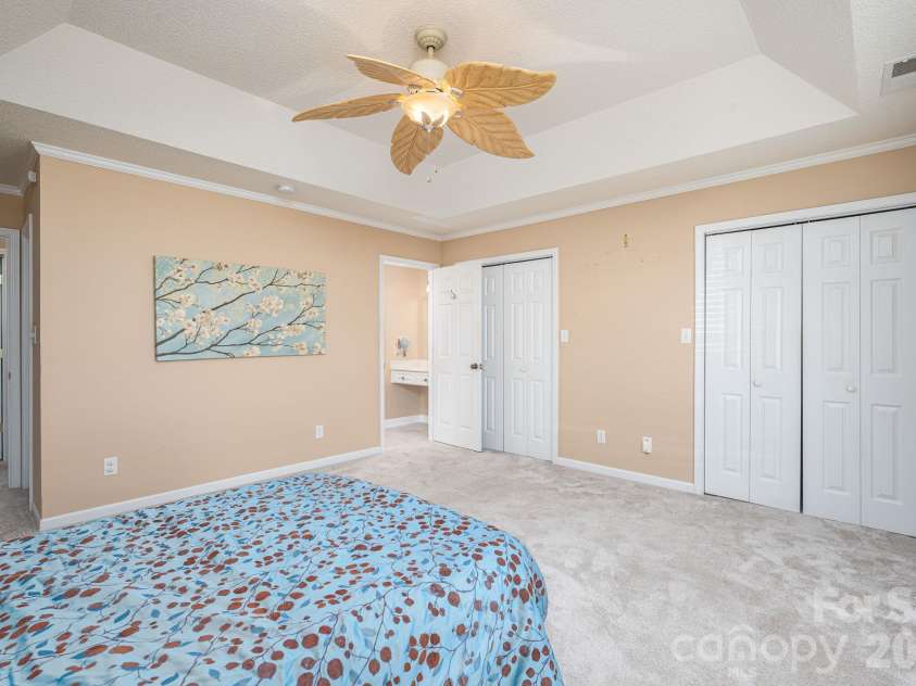 559 Queen Brogan Court, Gastonia, NC 28054.  MLS# CAR4433068, YatesRealty ID 55779. 