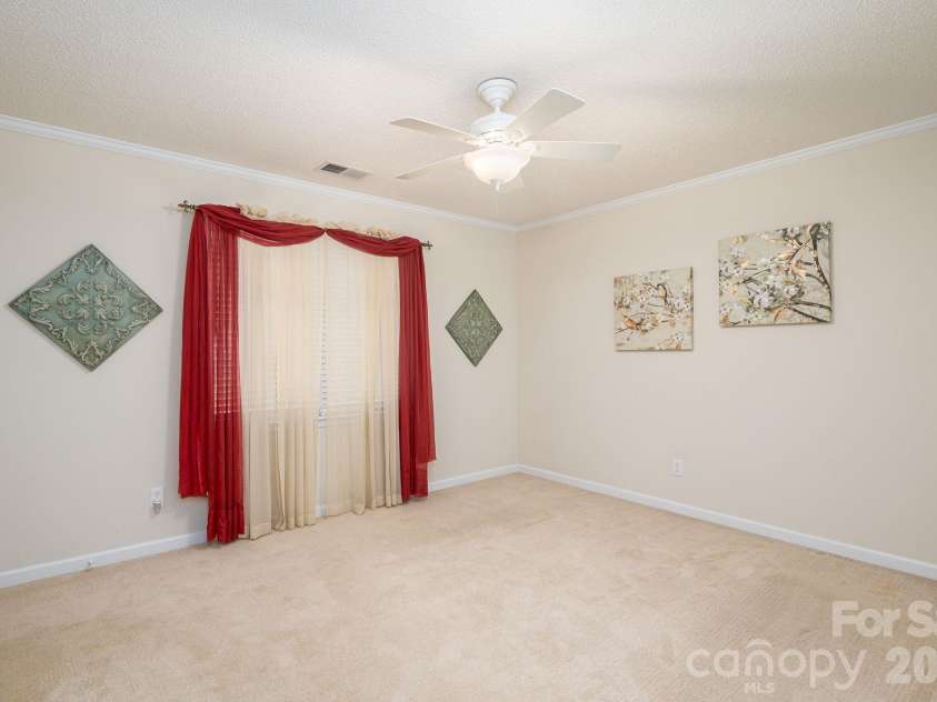 559 Queen Brogan Court, Gastonia, NC 28054.  MLS# CAR4433068, YatesRealty ID 55779. 