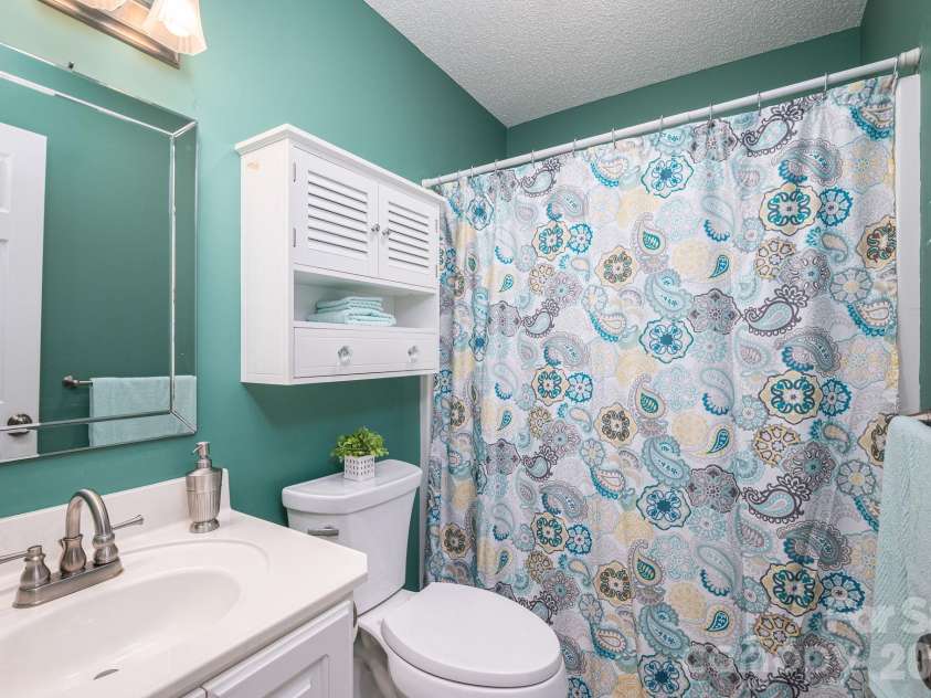 559 Queen Brogan Court, Gastonia, NC 28054.  MLS# CAR4433068, YatesRealty ID 55779. 