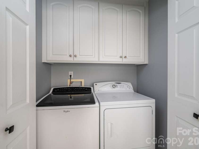 559 Queen Brogan Court, Gastonia, NC 28054.  MLS# CAR4433068, YatesRealty ID 55779. 