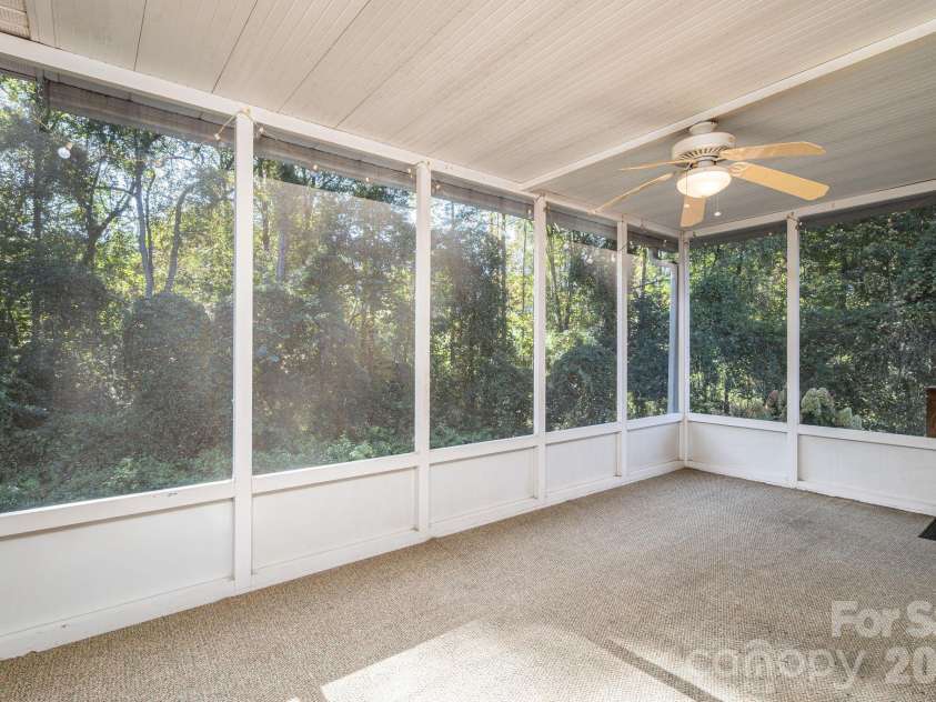 559 Queen Brogan Court, Gastonia, NC 28054.  MLS# CAR4433068, YatesRealty ID 55779. 
