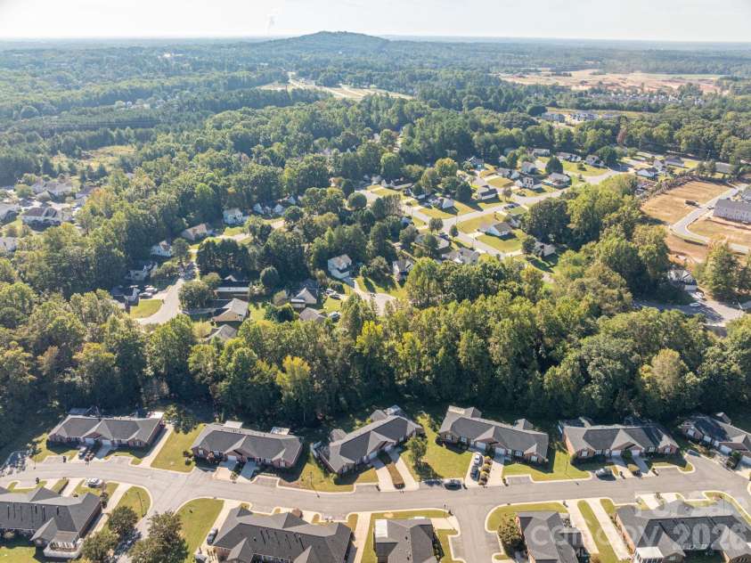 559 Queen Brogan Court, Gastonia, NC 28054.  MLS# CAR4433068, YatesRealty ID 55779. 