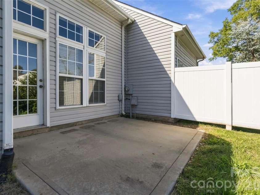 3982 Carl Parmer Drive, Harrisburg, NC 28075.  MLS# CAR4430151, YatesRealty ID 55780. 