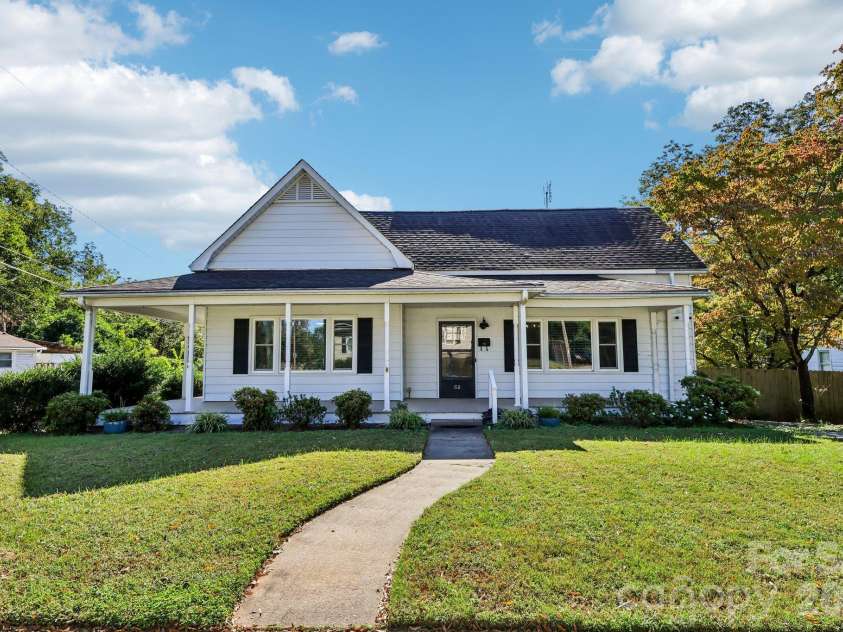 68 Meadow Avenue, Concord, NC 28025.  MLS# CAR4431156, YatesRealty ID 55785. 