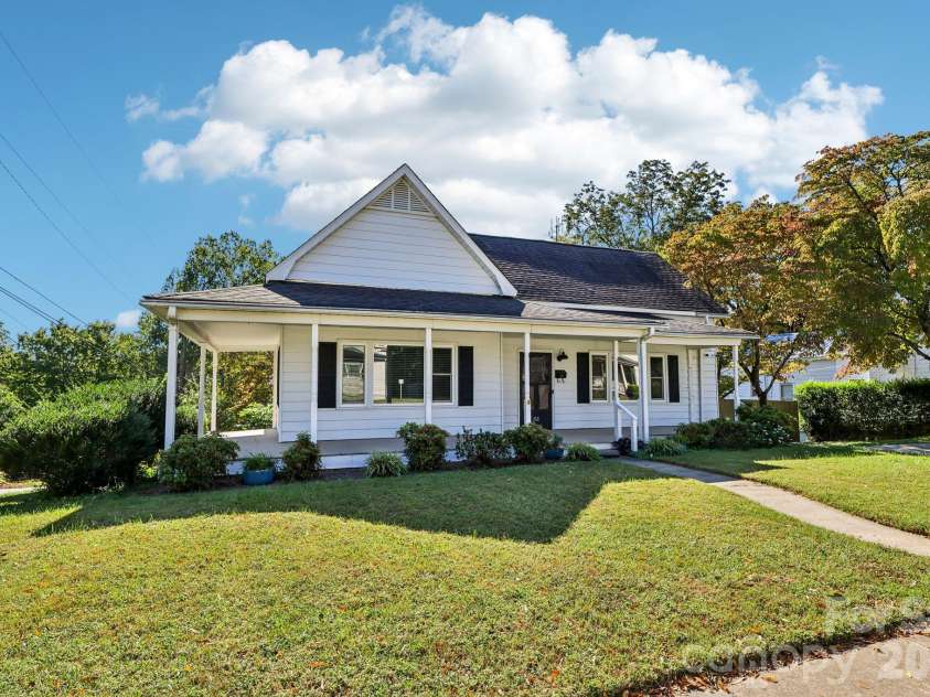 68 Meadow Avenue, Concord, NC 28025.  MLS# CAR4431156, YatesRealty ID 55785. 