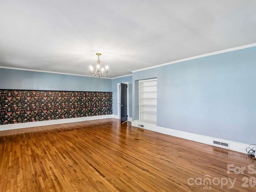 68 Meadow Avenue, Concord, NC 28025.  MLS# CAR4431156, YatesRealty ID 55785. 