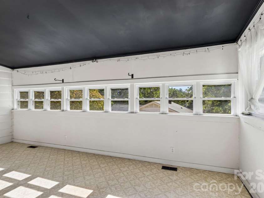 68 Meadow Avenue, Concord, NC 28025.  MLS# CAR4431156, YatesRealty ID 55785. 