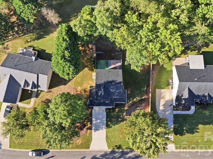1242 Laurel Woods Drive, Gastonia, NC 28052.  MLS# CAR4432740, YatesRealty ID 55788. 