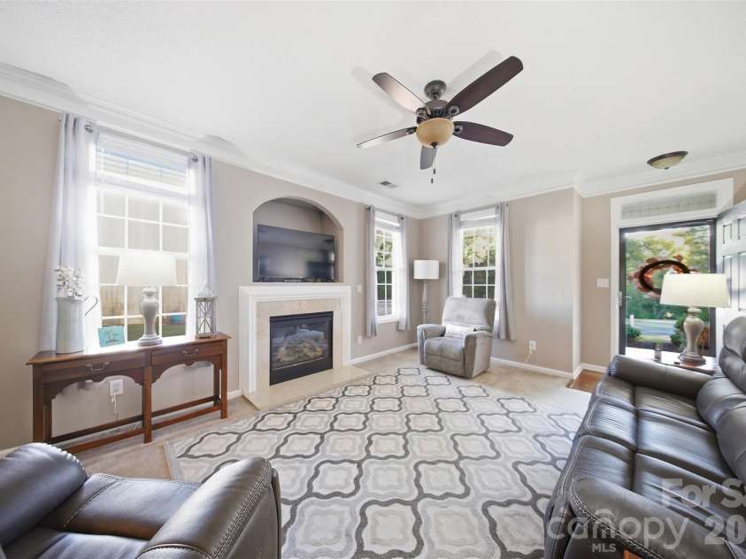 1242 Laurel Woods Drive, Gastonia, NC 28052.  MLS# CAR4432740, YatesRealty ID 55788. 