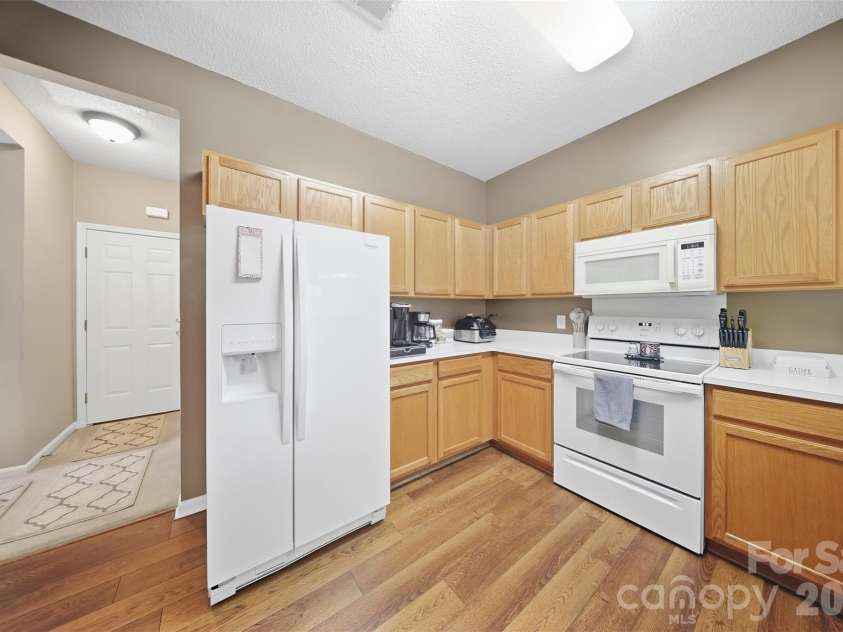 1242 Laurel Woods Drive, Gastonia, NC 28052.  MLS# CAR4432740, YatesRealty ID 55788. 