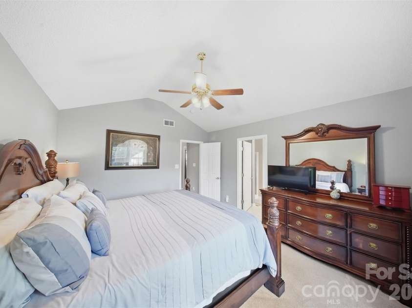 1242 Laurel Woods Drive, Gastonia, NC 28052.  MLS# CAR4432740, YatesRealty ID 55788. 