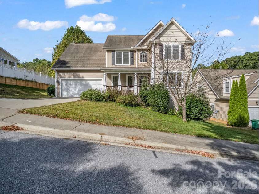 26 Wayward Path, Candler, NC 28715.  MLS# CAR4408665, YatesRealty ID 55789. 